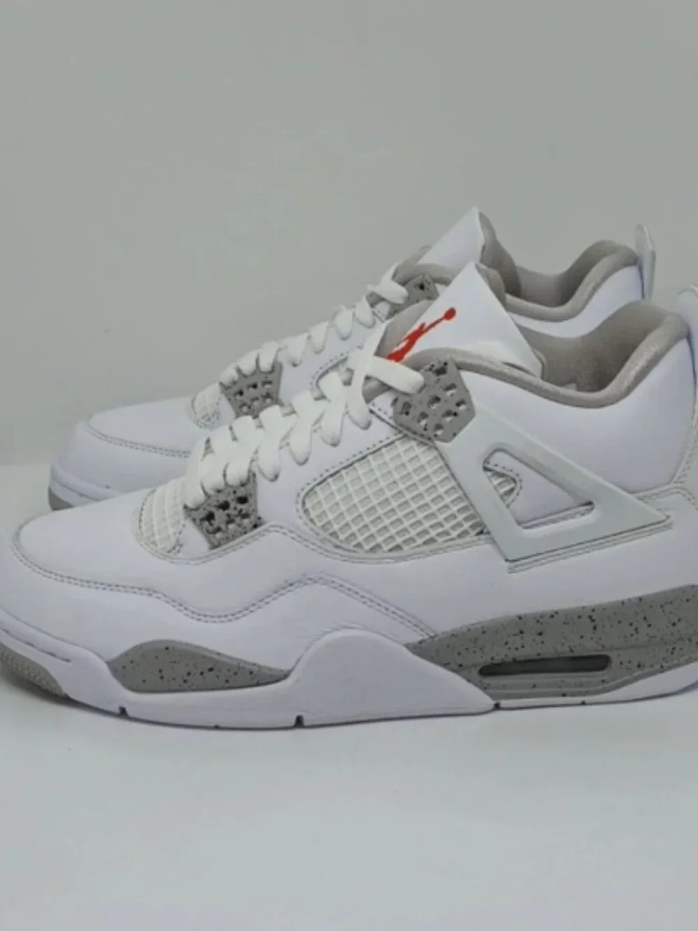 Air Jordan 4 Retro WhiteFire Red Tech Grey Black
